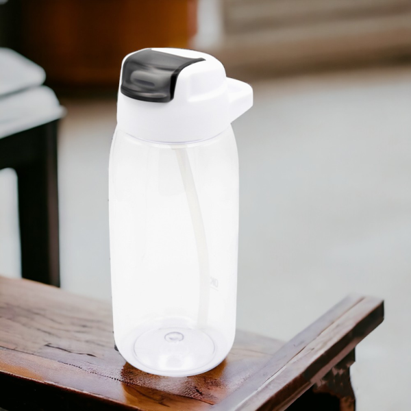 Пластиковая бутылка Lisso 600 мл / Компактная и объемная